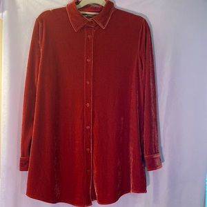 Soft surrounds size small womens shirt